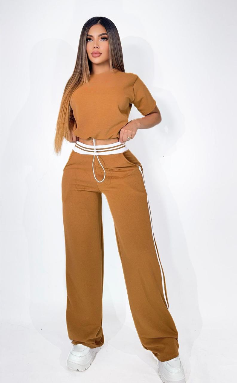 Conjunto Pantalón y Blusa Safari: Estilo Aventura y Comodidad para Cada Día